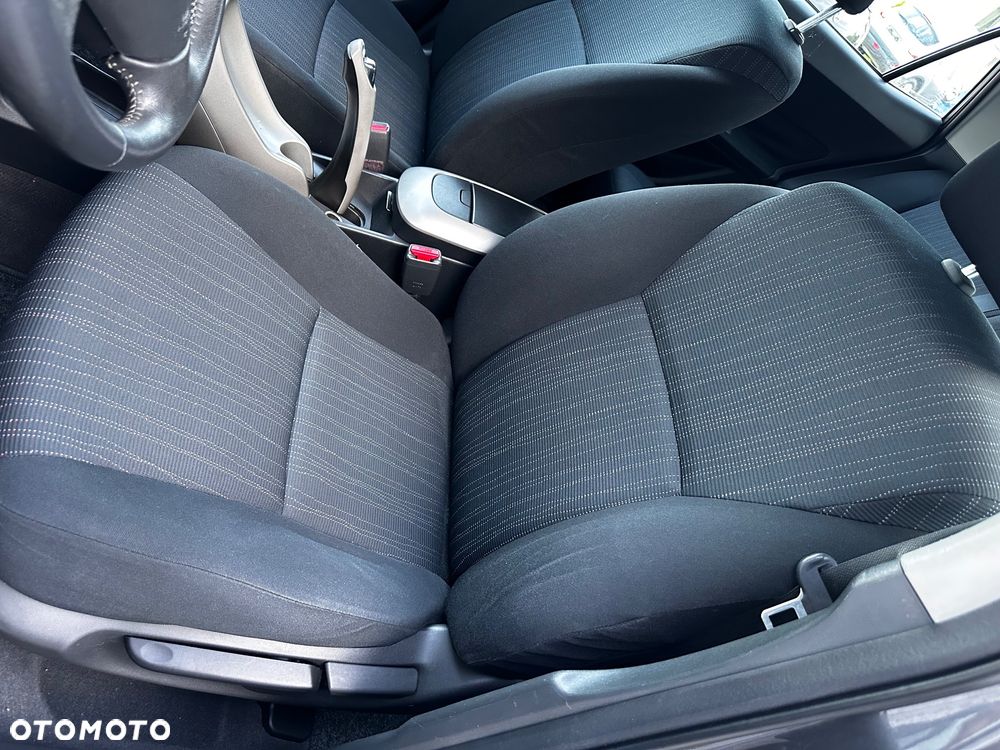 Toyota Auris 1.6 Life+ - 19