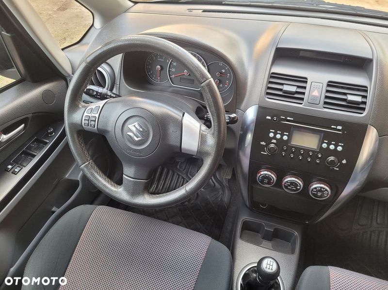 Suzuki SX4 - 27