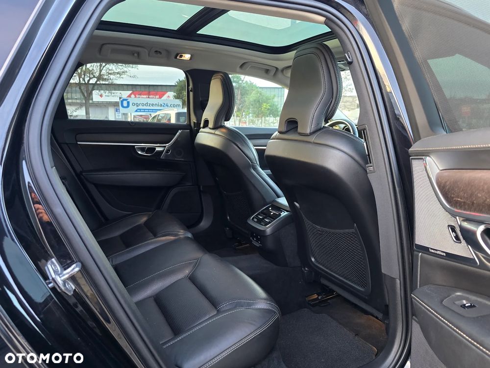 Volvo V90 Cross Country - 26