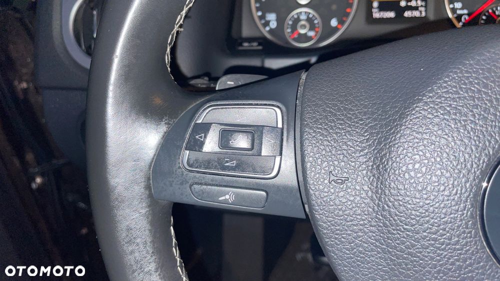 Volkswagen Tiguan 2.0 TDI DPF 4Motion BlueMotion Technology DSG Cup Sport & Style - 16