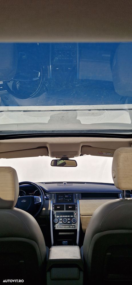 Land Rover Discovery Sport - 10