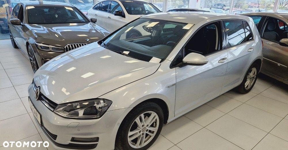 Volkswagen Golf - 5
