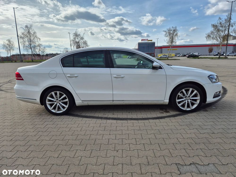 Volkswagen Passat 2.0 TDI Highline DSG - 12