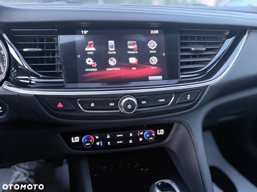 Opel Insignia - 26