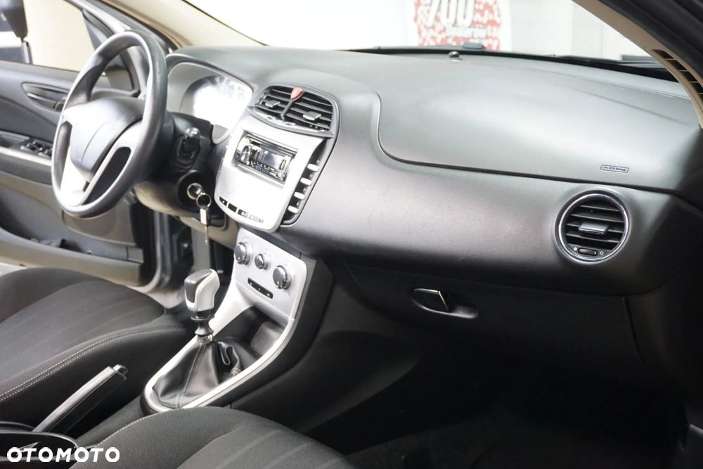 Lancia Delta 1.4 T-Jet Silver - 20