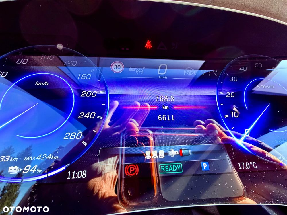 Mercedes-Benz EQE AMG 43 4Matic - 13