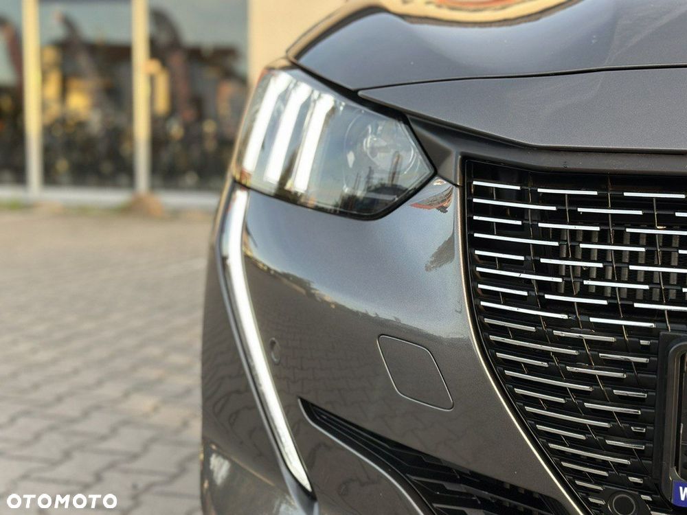 Peugeot 208 PureTech 100 EAT8 GT - 8