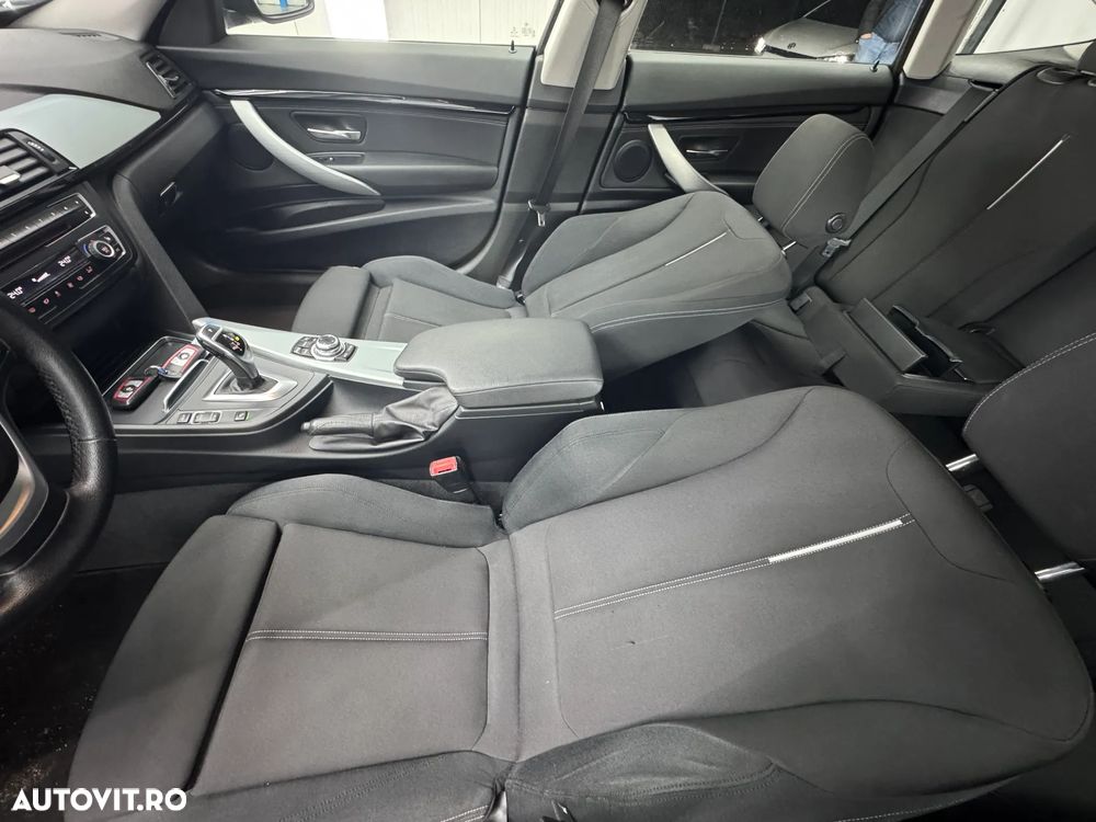 BMW Seria 3 320d Aut. Luxury Line - 23