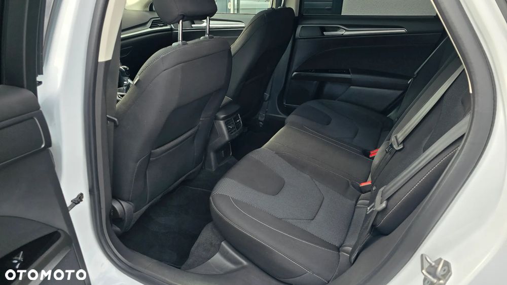 Ford Mondeo 2.0 TDCi Allrad Trend - 12
