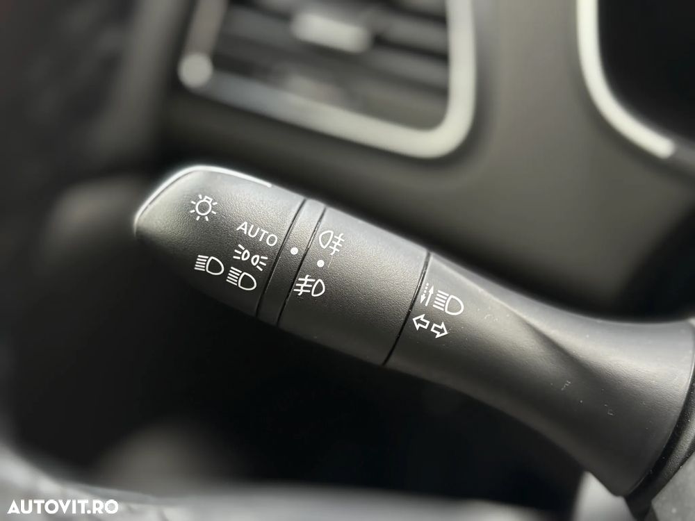 Renault Megane TCe 140 GPF EDC BUSINESS EDITION - 13