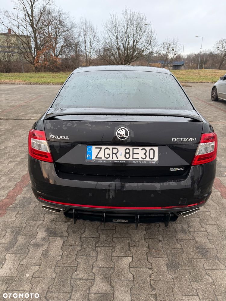 Skoda Octavia 2.0 TDI RS DSG - 4