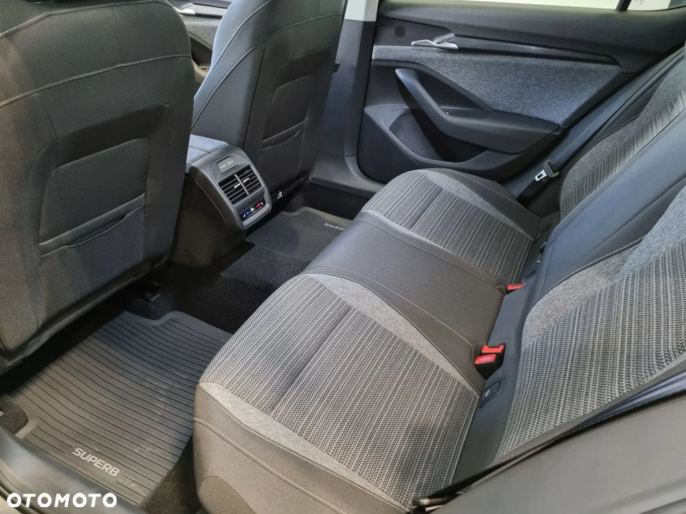 Skoda Superb 1.5 TSI Style DSG - 27