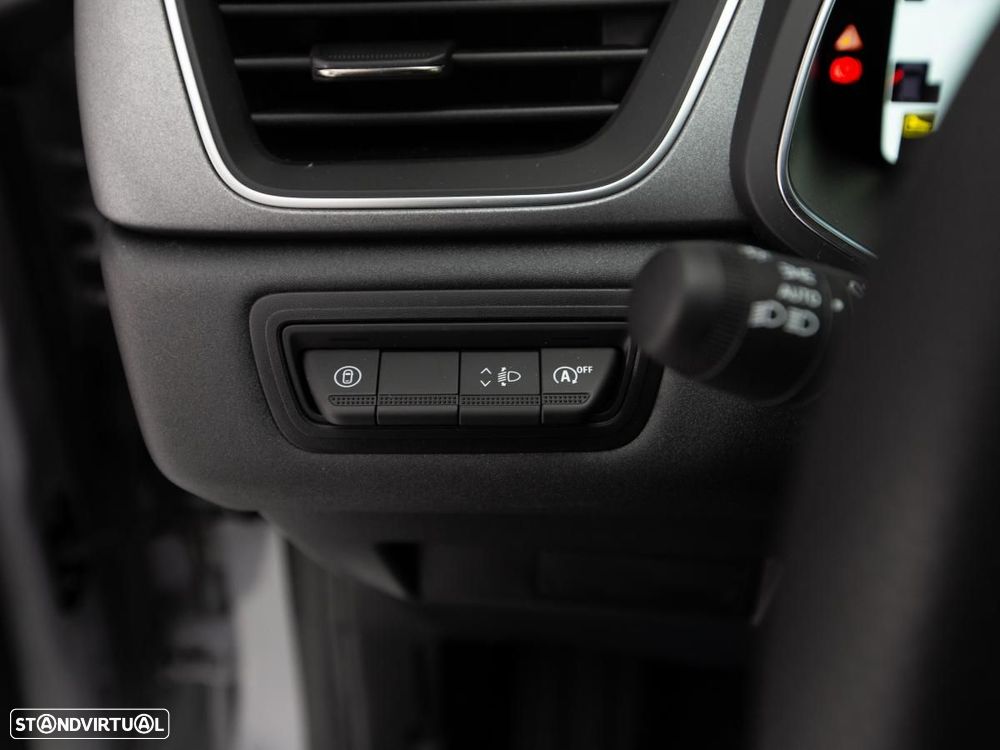 Renault Captur 1.3 TCe Techno EDC - 15