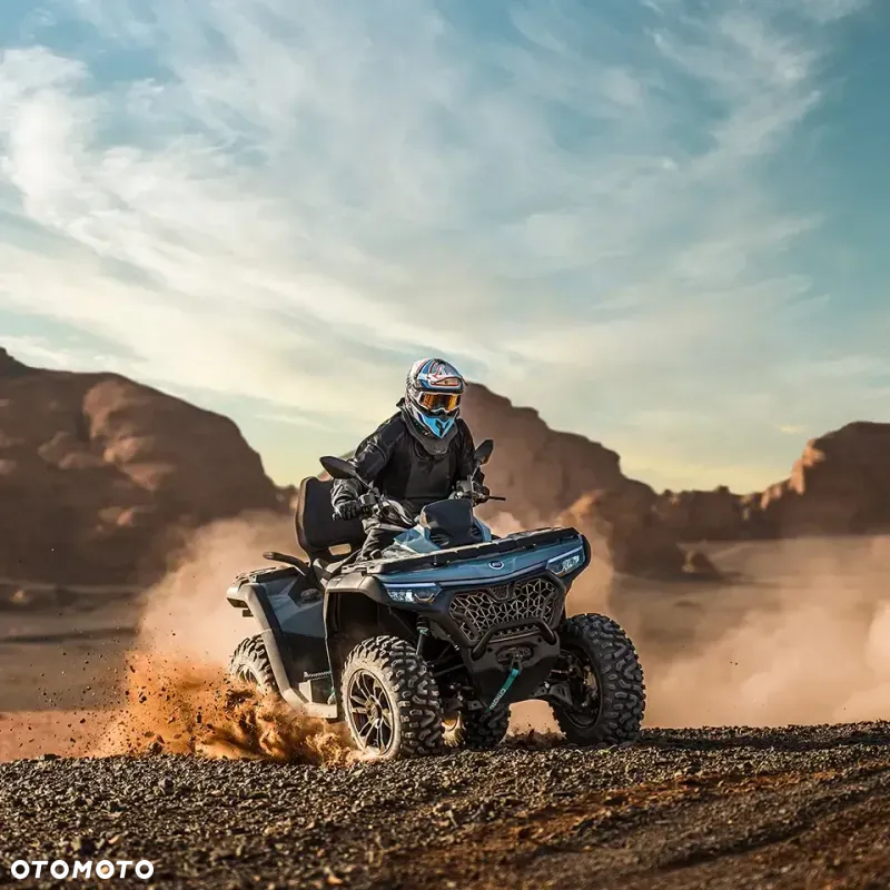 CFMoto CForce - 8
