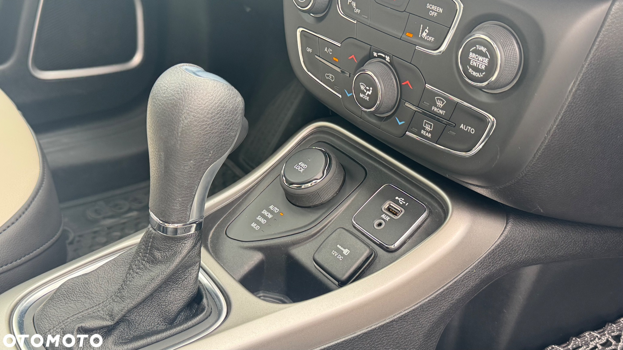 Jeep Compass - 17