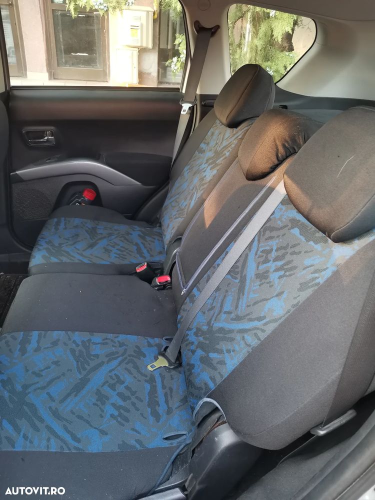 Mitsubishi Outlander 2.0 DI-D Instyle+ - 4