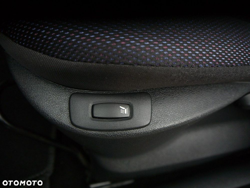Renault Clio 1.2 16V TCE Alize Euro5 - 26