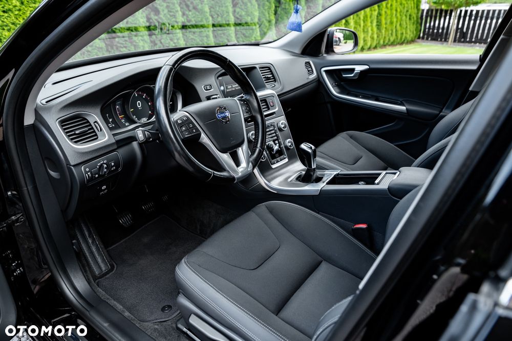 Volvo V60 D4 - 15