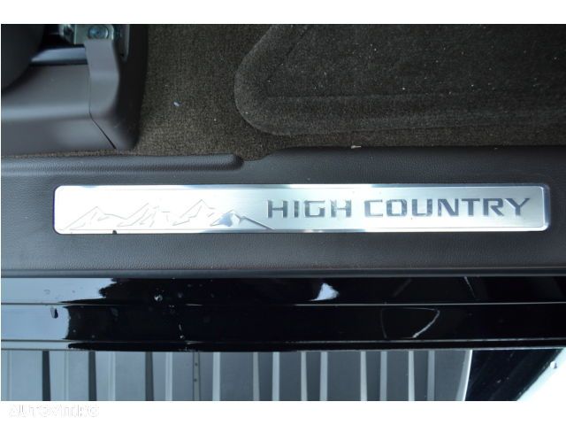 Chevrolet Silverado - 24