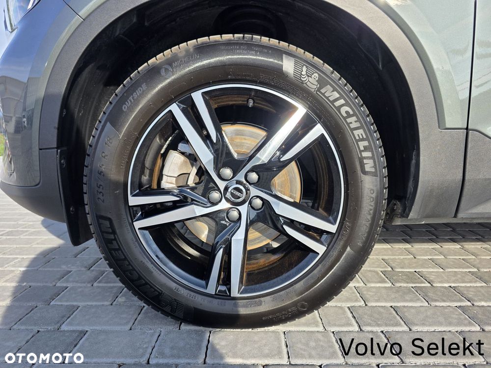 Volvo XC 40 - 35