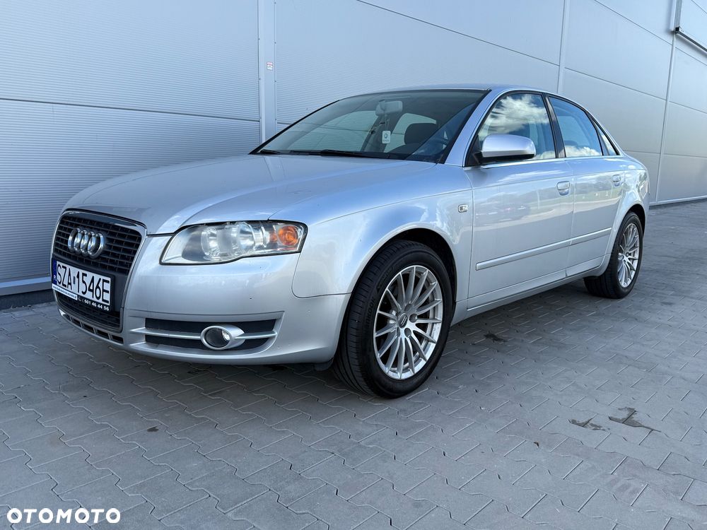 Audi A4 Limousine - 8