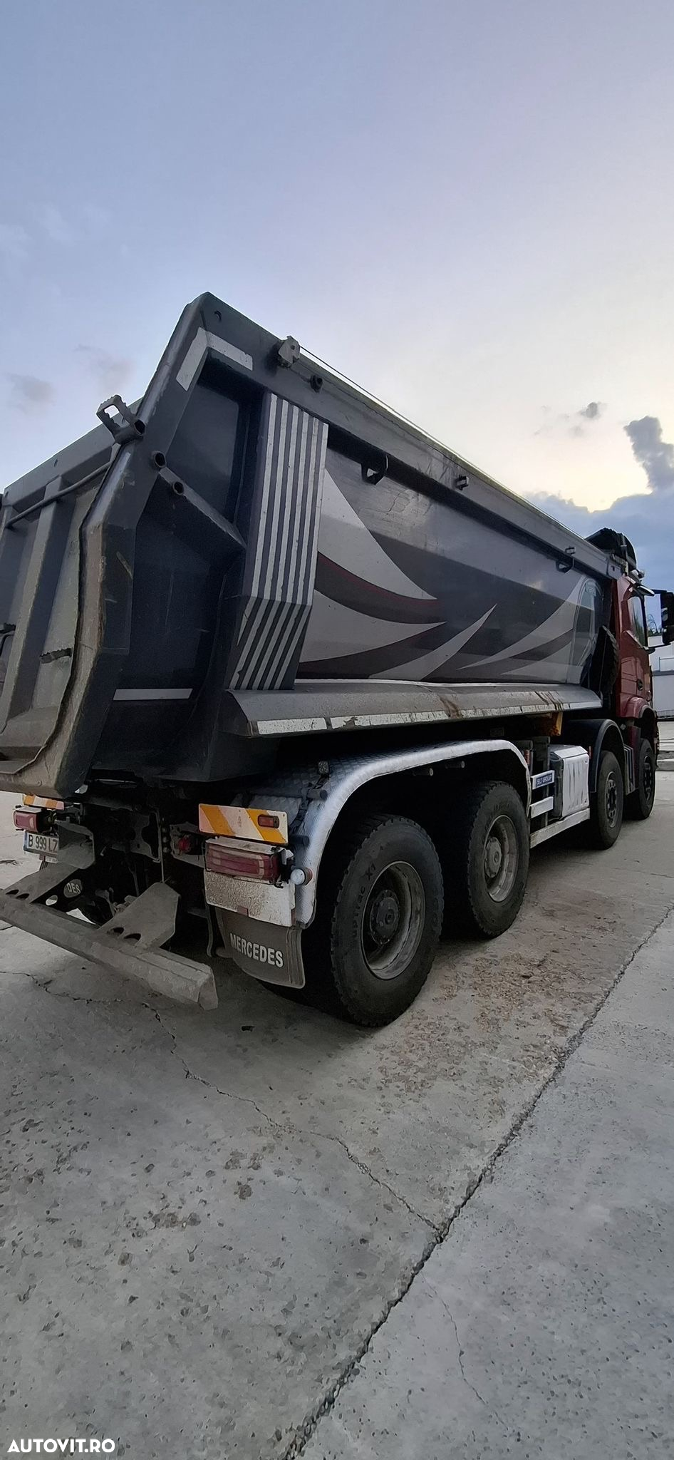 Mercedes-Benz Arocs 5 - 4