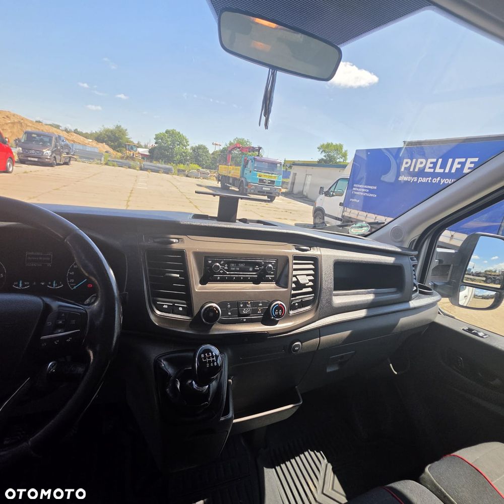 Ford Transit - 11
