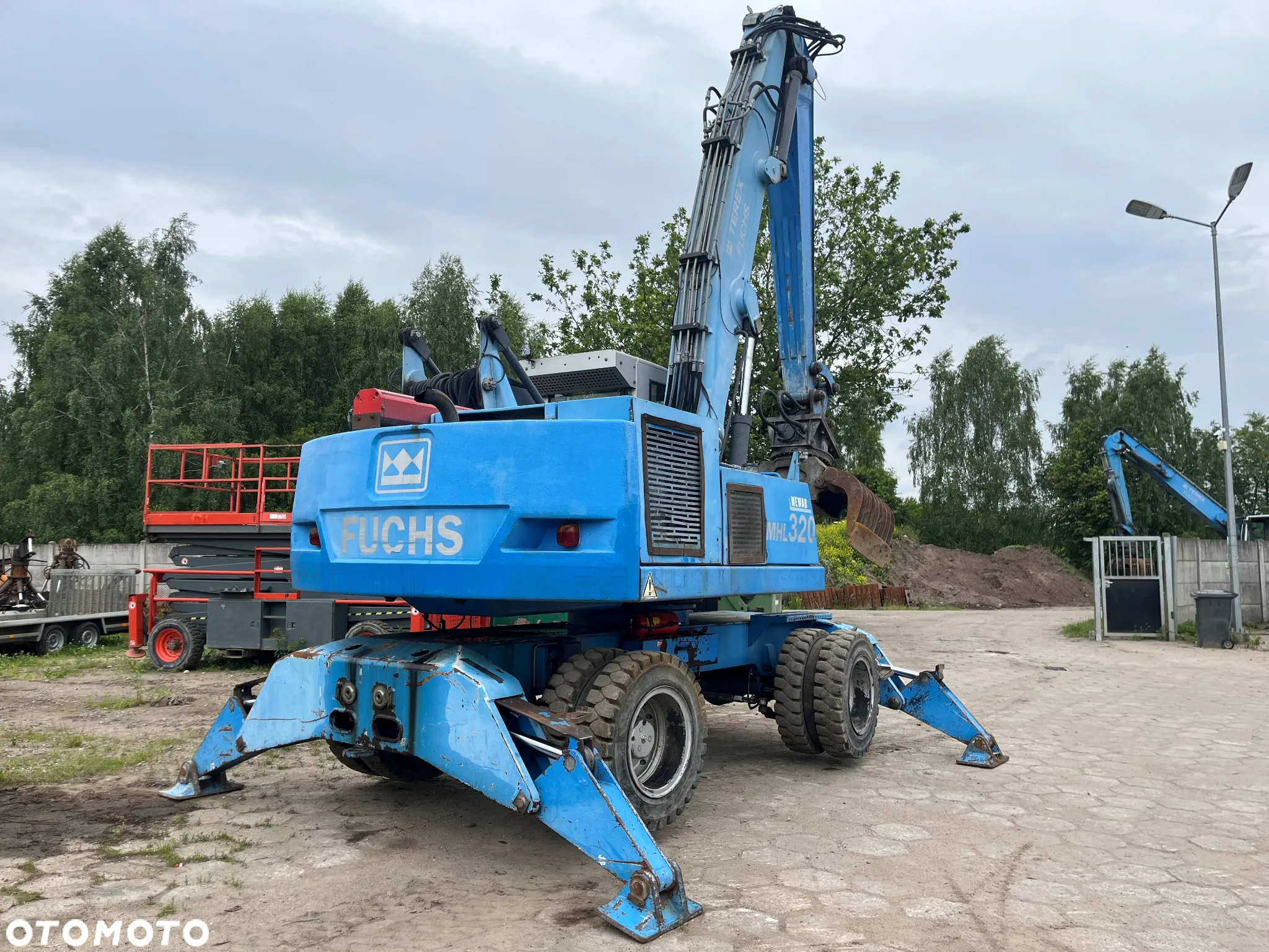 Fuchs MHL320 - 2