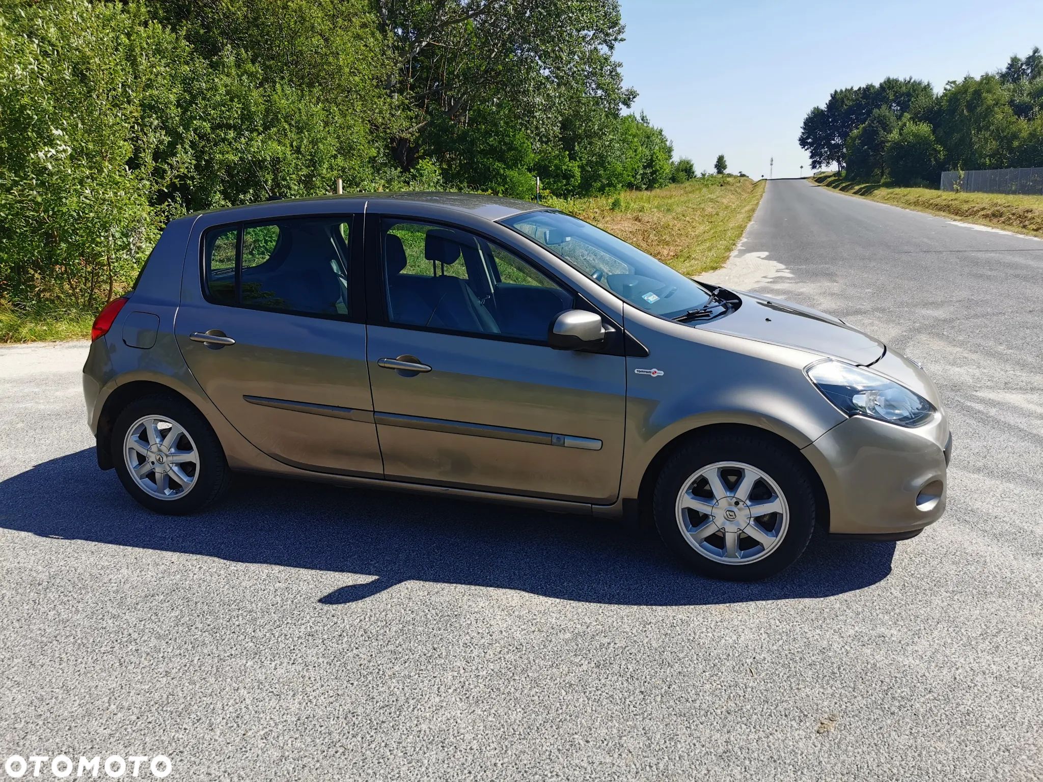 Renault Clio - 1