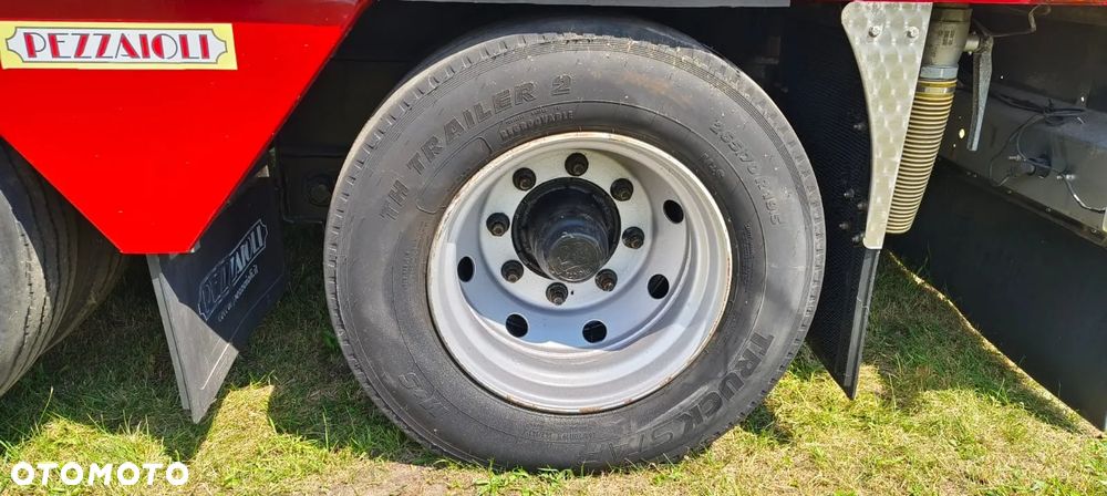 Pezzaioli RBA 32/TRZYOSIOWA PRZYCZEPA-2XBYDŁO,3X TRZODA/HYDRAULICZNIE PODNOSZONY DACH I PODŁOGI / OŚ ŚRODKOWA PODNOSZONA - 20