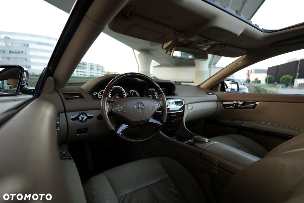 Mercedes-Benz CL 500 4-Matic BlueEff - 10