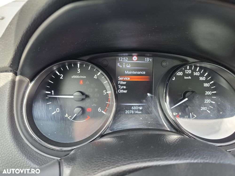 Nissan Qashqai 1.6 DCI Start/Stop Tekna - 24