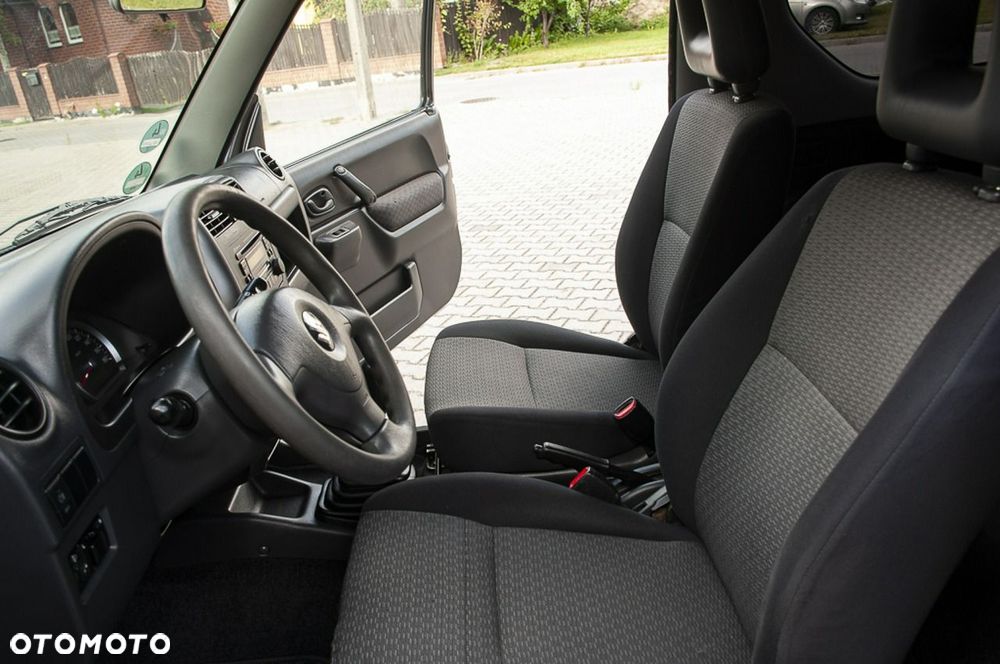 Suzuki Jimny 1.3 JX / Club - 10