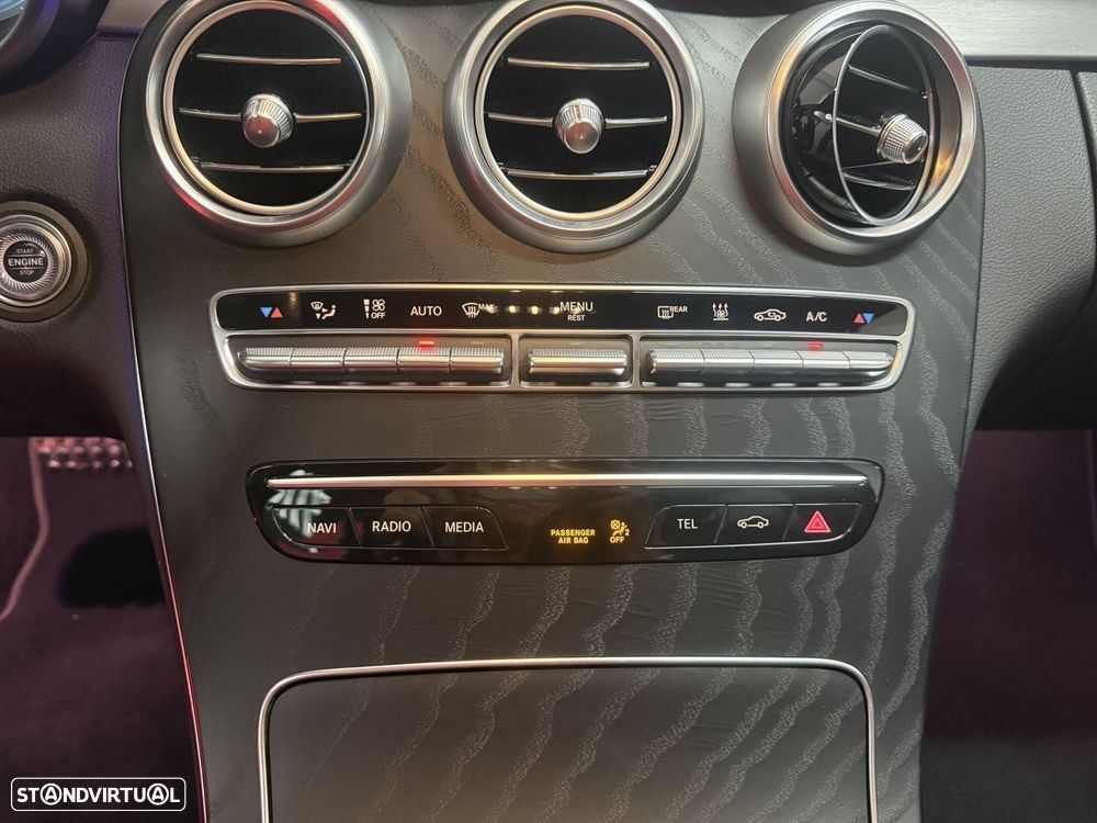 Mercedes-Benz C 300 de AMG Line - 19