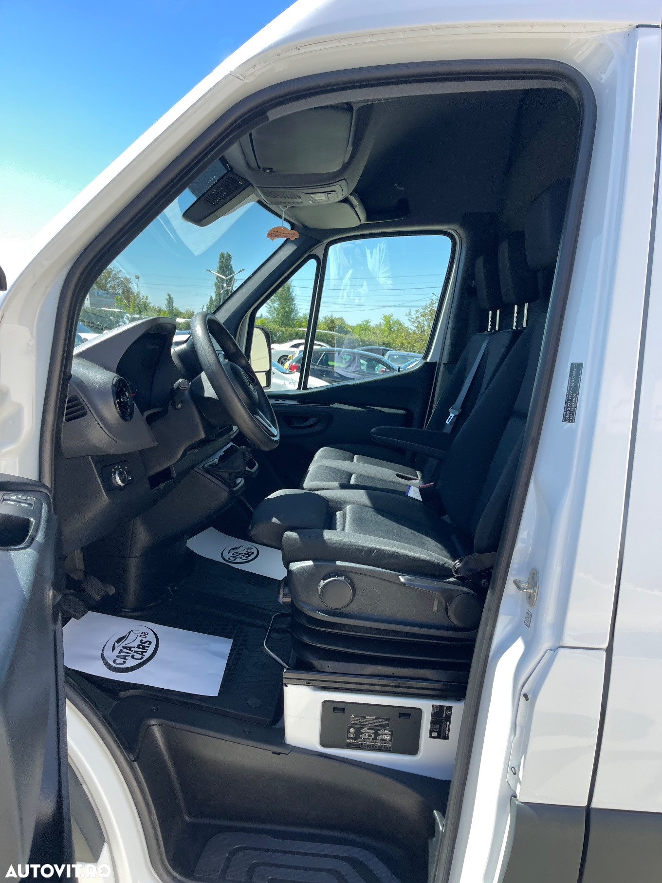 Mercedes-Benz Sprinter 319 3.0CDI V6 MEDIU 2CULISANTE - 23