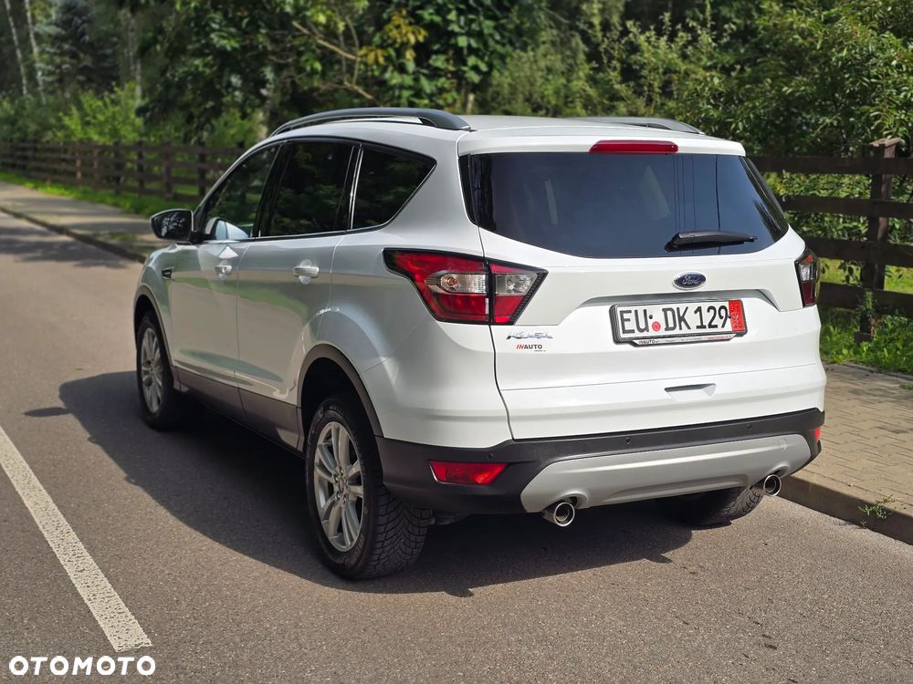 Ford Kuga 2.0 TDCi 4x4 Titanium - 17