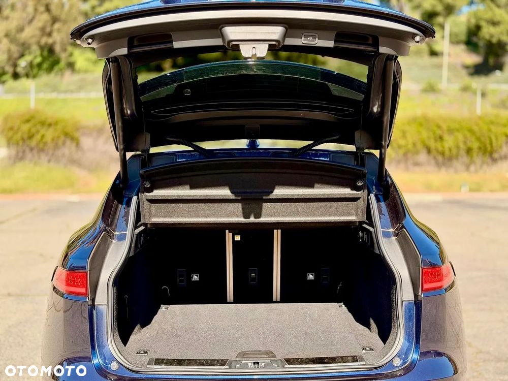 Jaguar F-Pace 2.0 i4P AWD R-Sport - 7