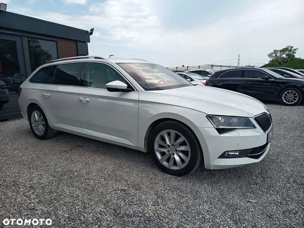 Skoda Superb 2.0 TDI Style DSG7 - 12