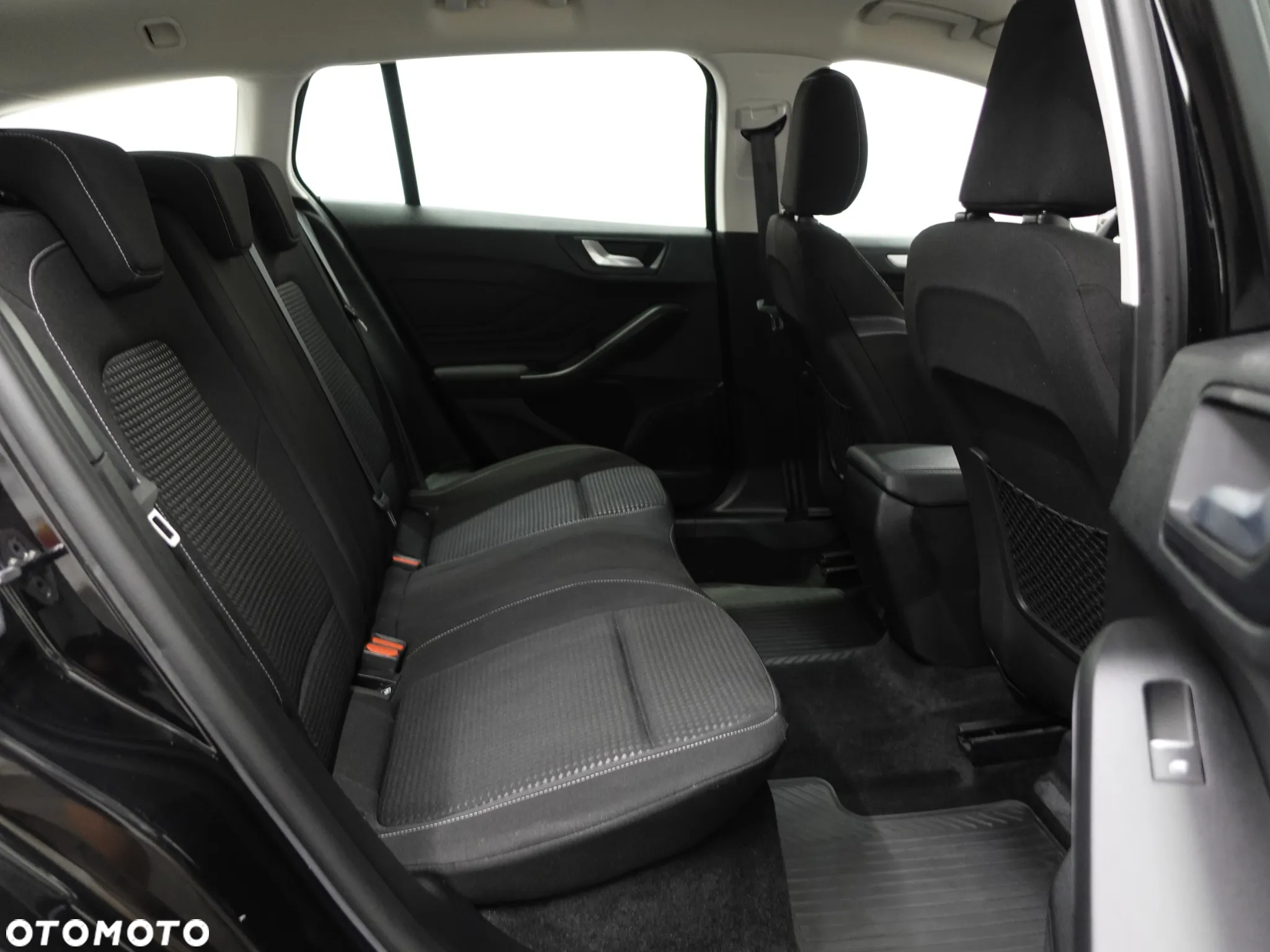 Ford Focus 1.0 EcoBoost mHEV Active - 26