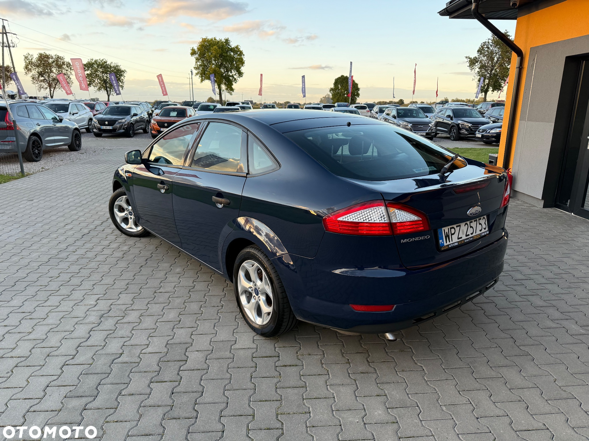 Ford Mondeo 1.6 Ambiente - 4