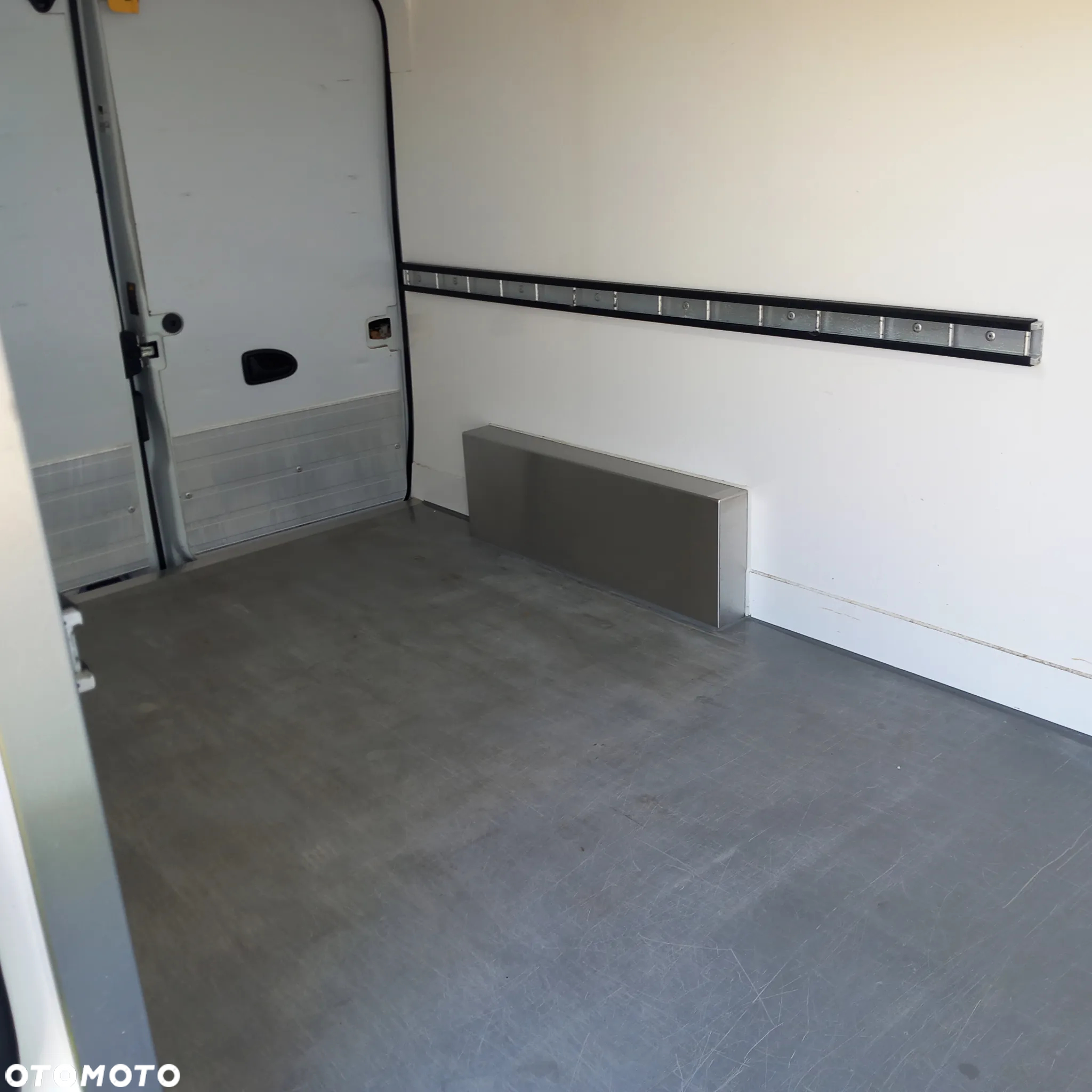 Renault Trafic - 29