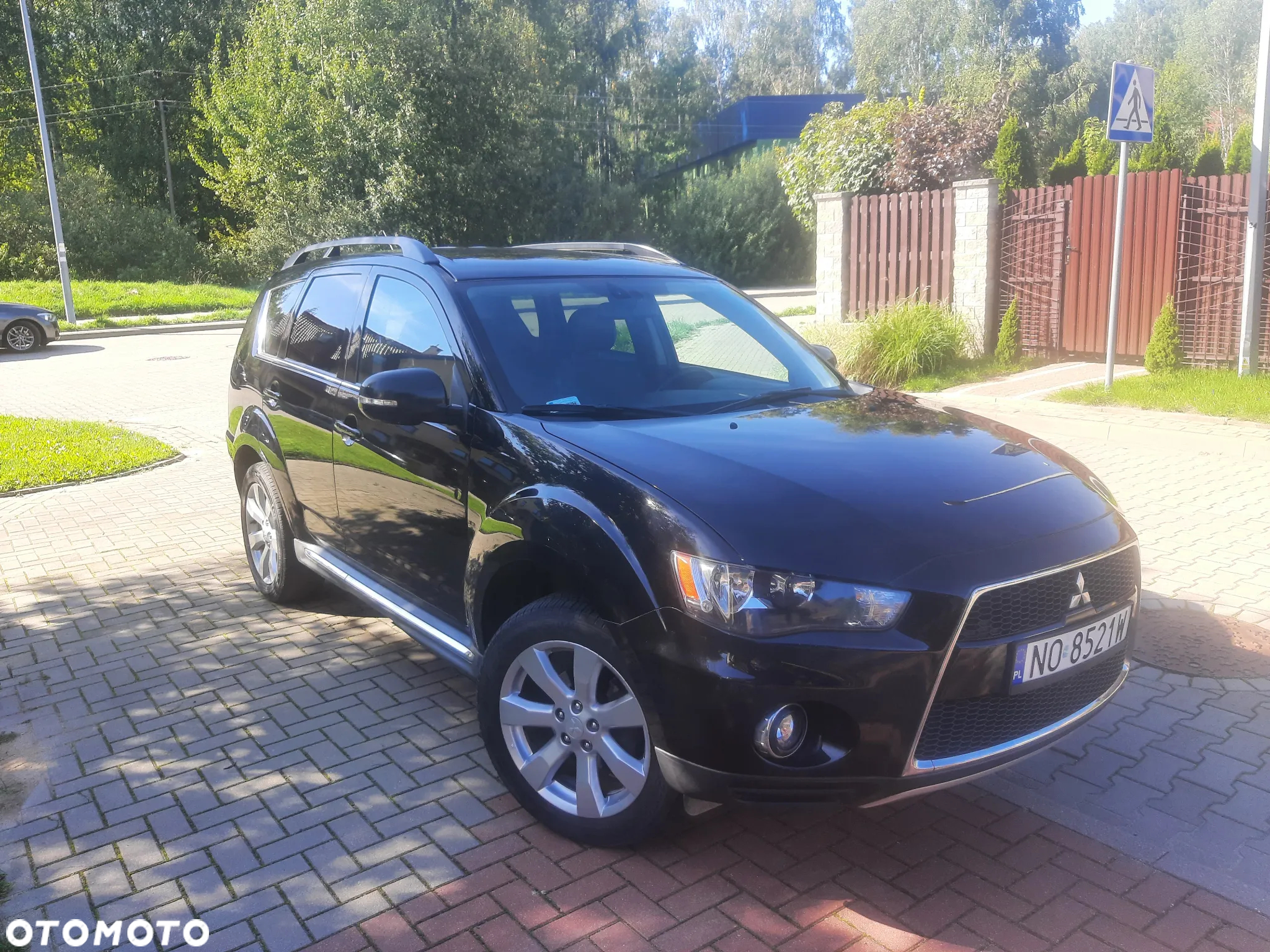 Mitsubishi Outlander - 12