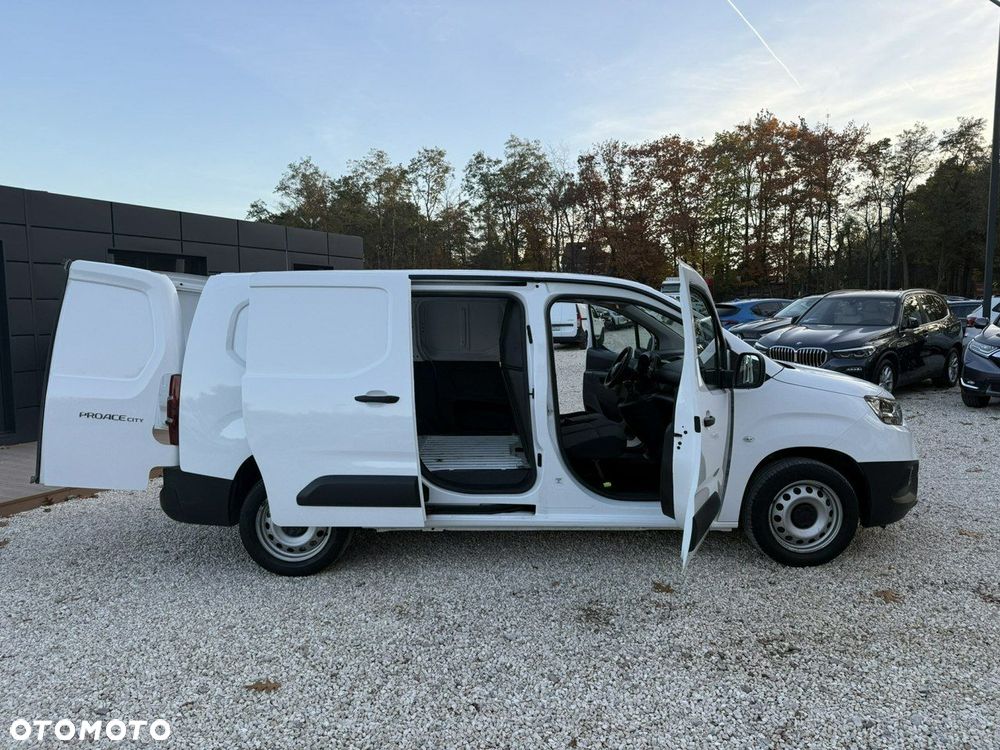 Toyota Proace City - 18