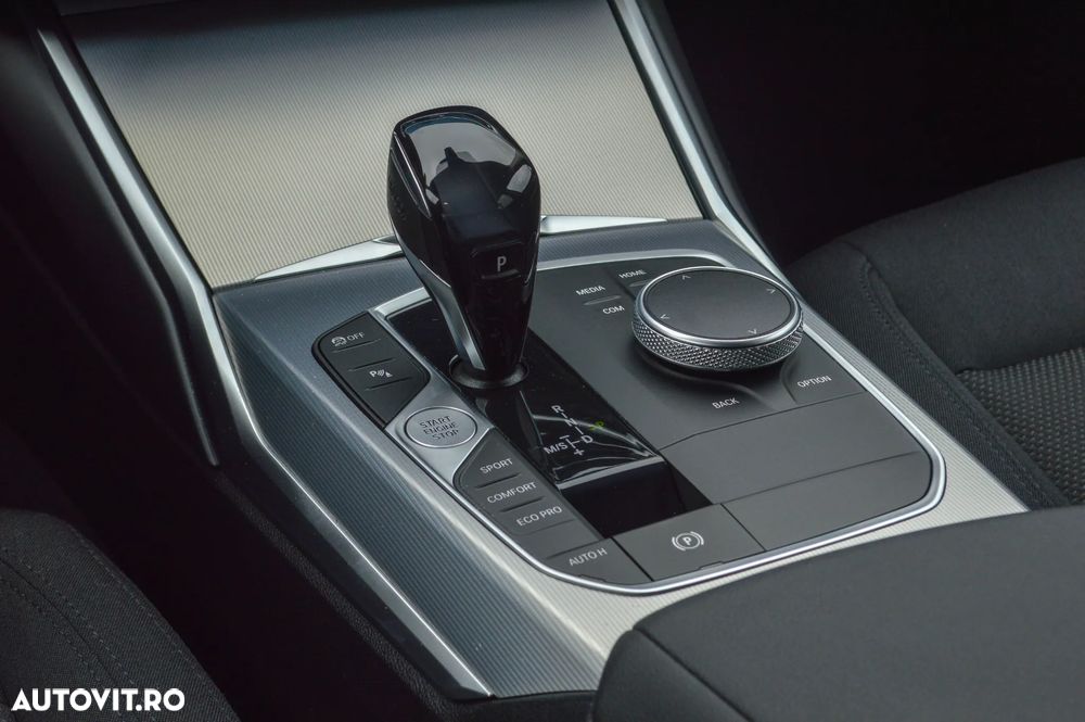 BMW Seria 3 318d Aut. Advantage - 36