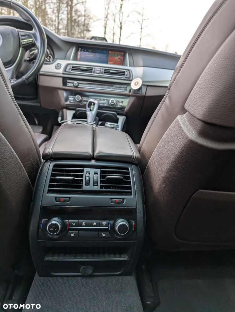 BMW Seria 5 528i xDrive Luxury Line - 19