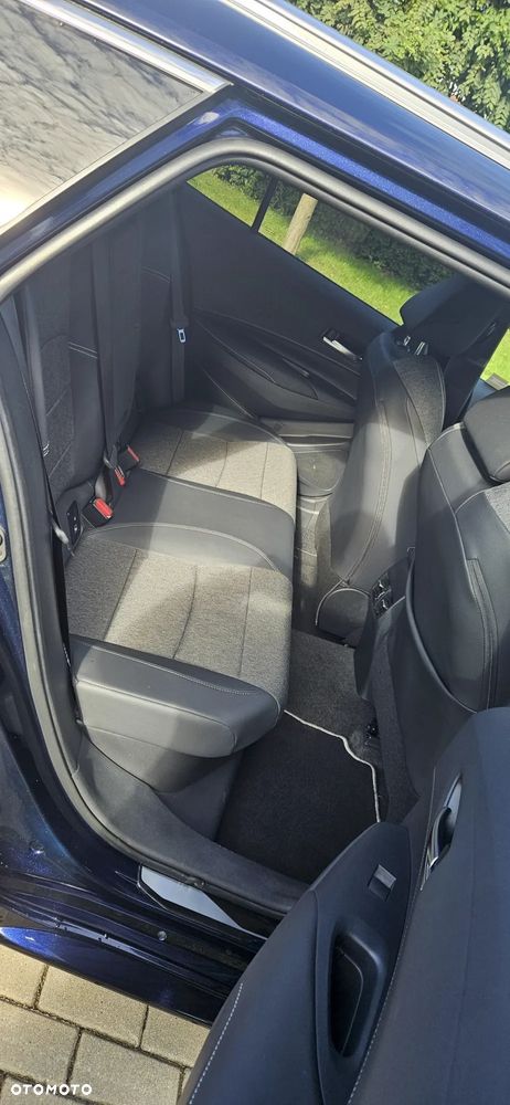 Toyota Corolla 2.0 Hybrid Style - 18