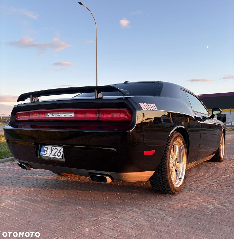 Dodge Challenger - 5