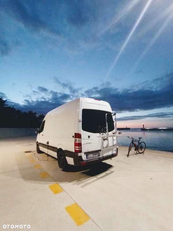 Mercedes-Benz Sprinter - 32