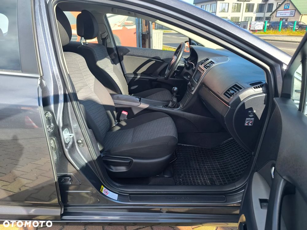 Toyota Avensis 1.8 Life - 15