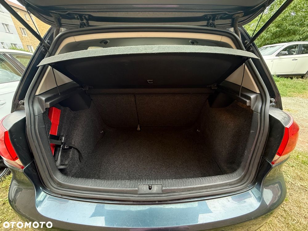Volkswagen Golf - 12